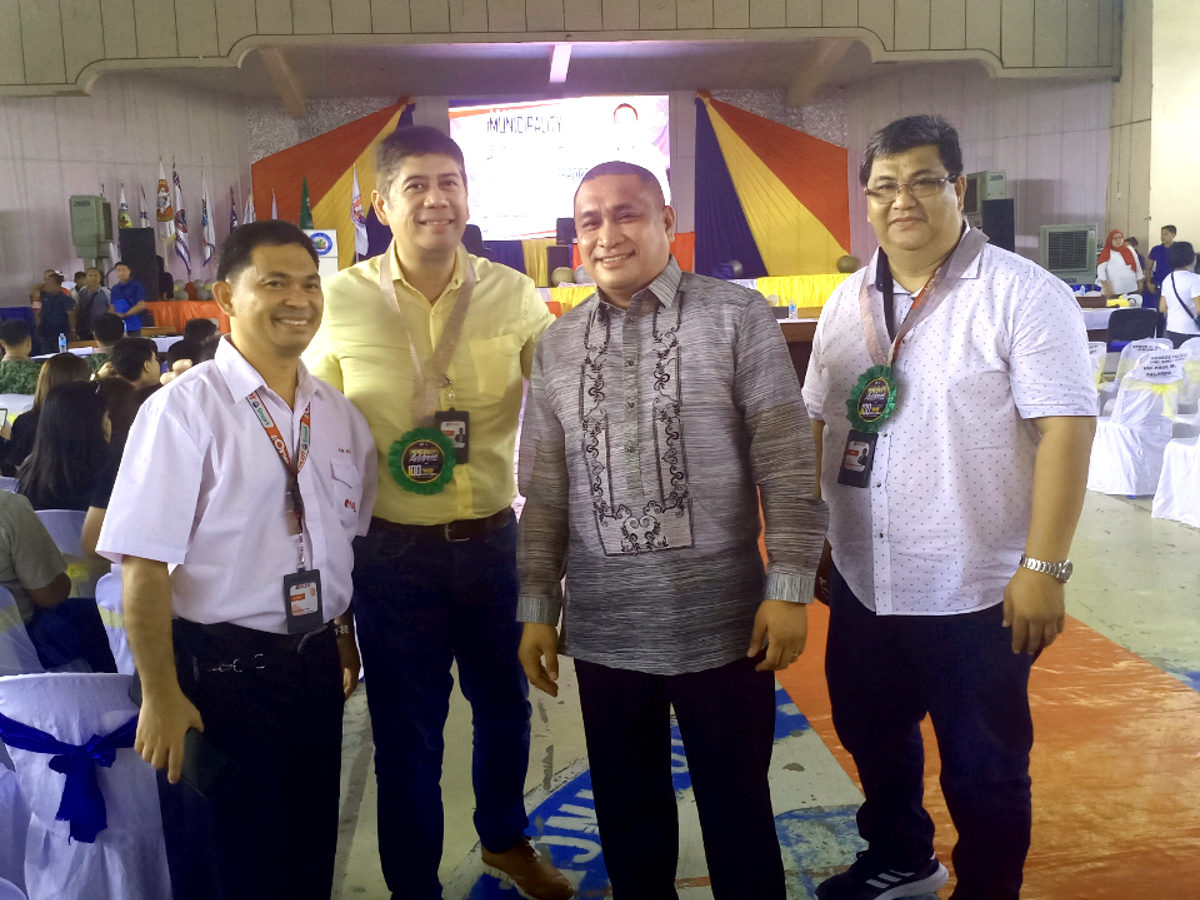 PLDT Mindanao Home Sales Customer Development Management Executive Peter Acob, PLDT GenSan-Cotabato Consumer Experience Zone Head Melvin Lacuna, Malapatan Mayor Salway D. Sumbo Jr. and PLDT GenSan-Cotabato Operations Team Head Arnold Caraso.