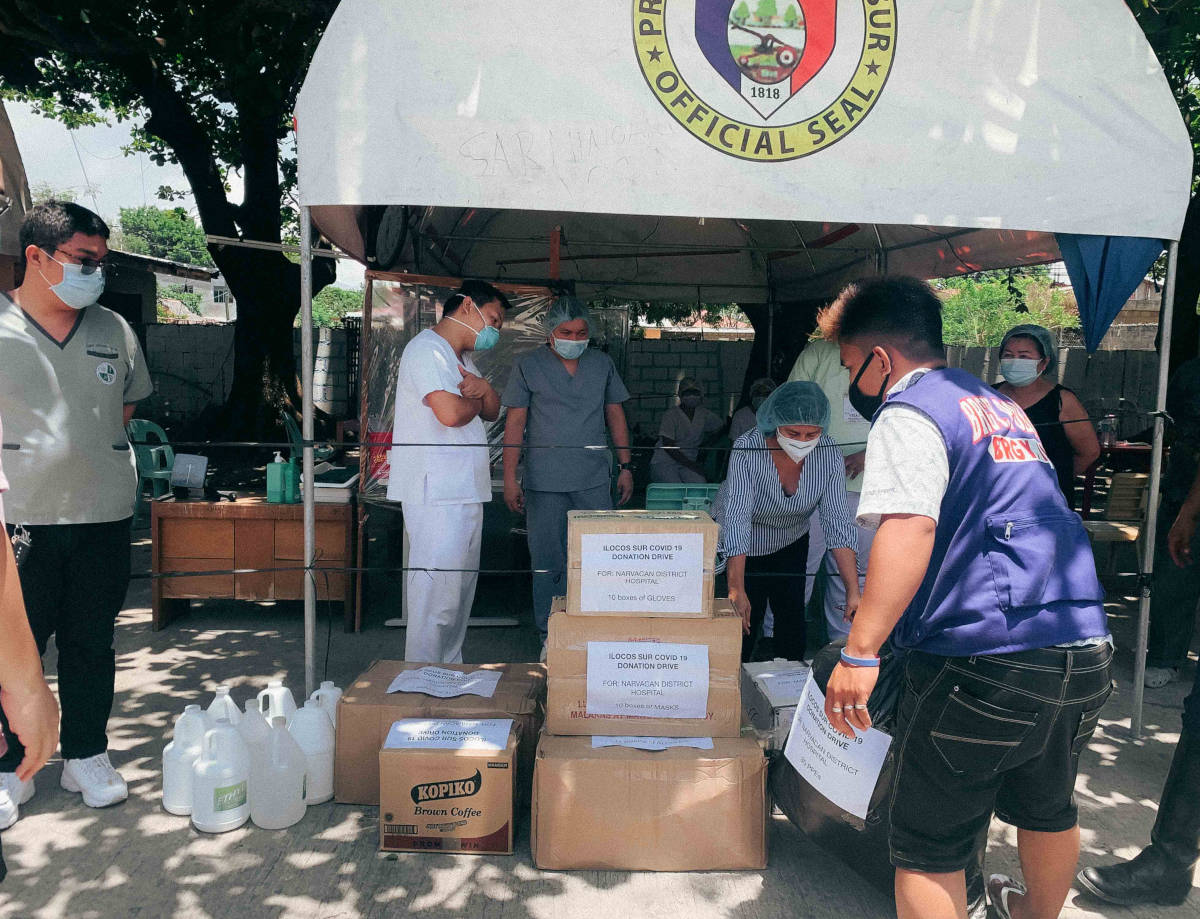 The Tulong Ilocano campaign turns over its PPE and medical supply donations to some hospitals in Ilocos Sur.