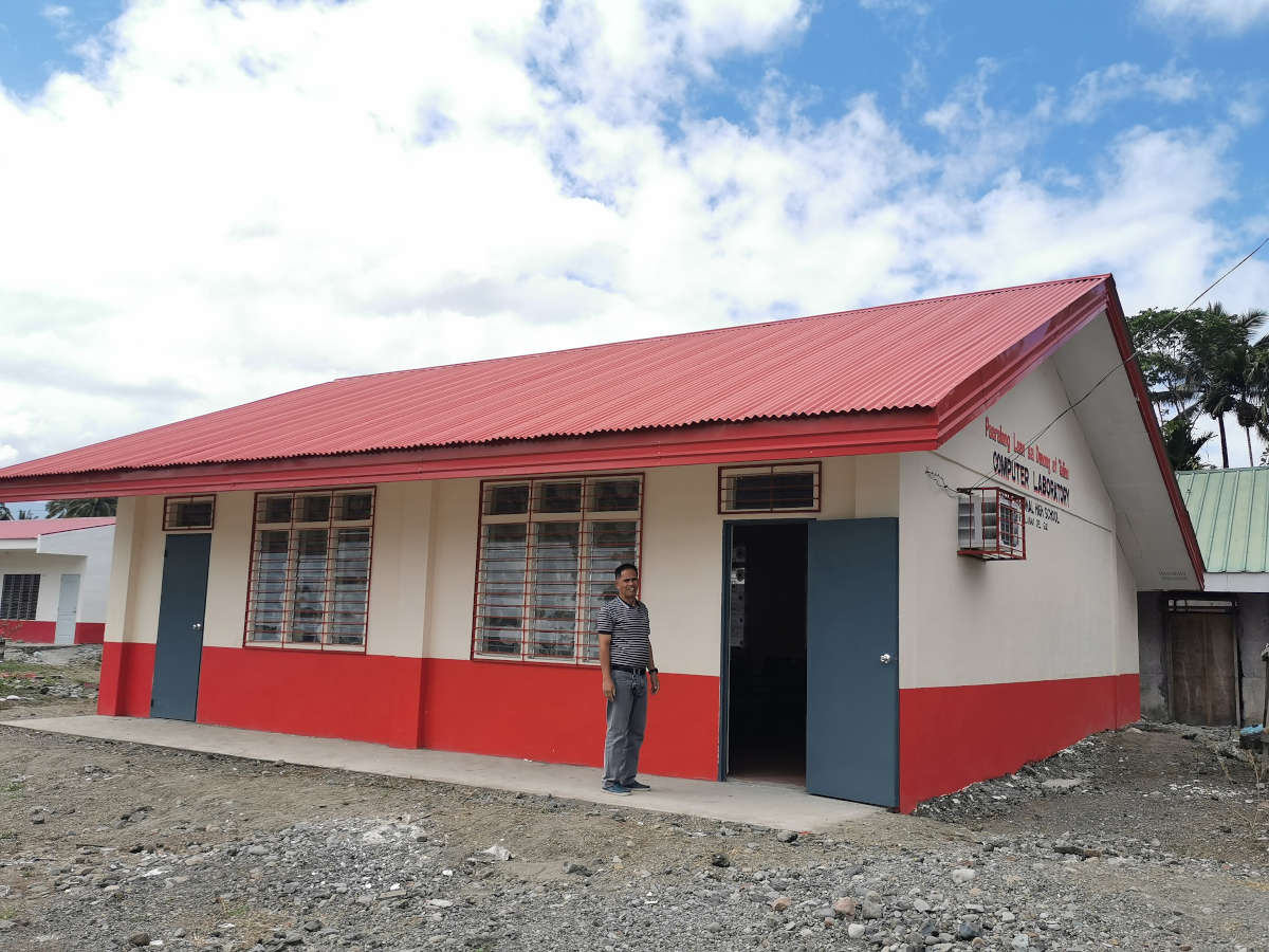 The one-classroom computer laboratory in Butig National High School is complete with computer units, computer tables and chairs, air conditioner, toilet facilities and other amenities.