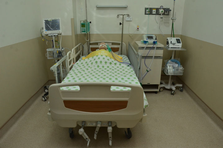 Some of the hospital equipment donated by the MVP Group, including hospital bed with mattresses, bed sheets and comforters, a cardiac monitor, ventilator, IV infusion pump and IV stand and high flow oxygen machine.