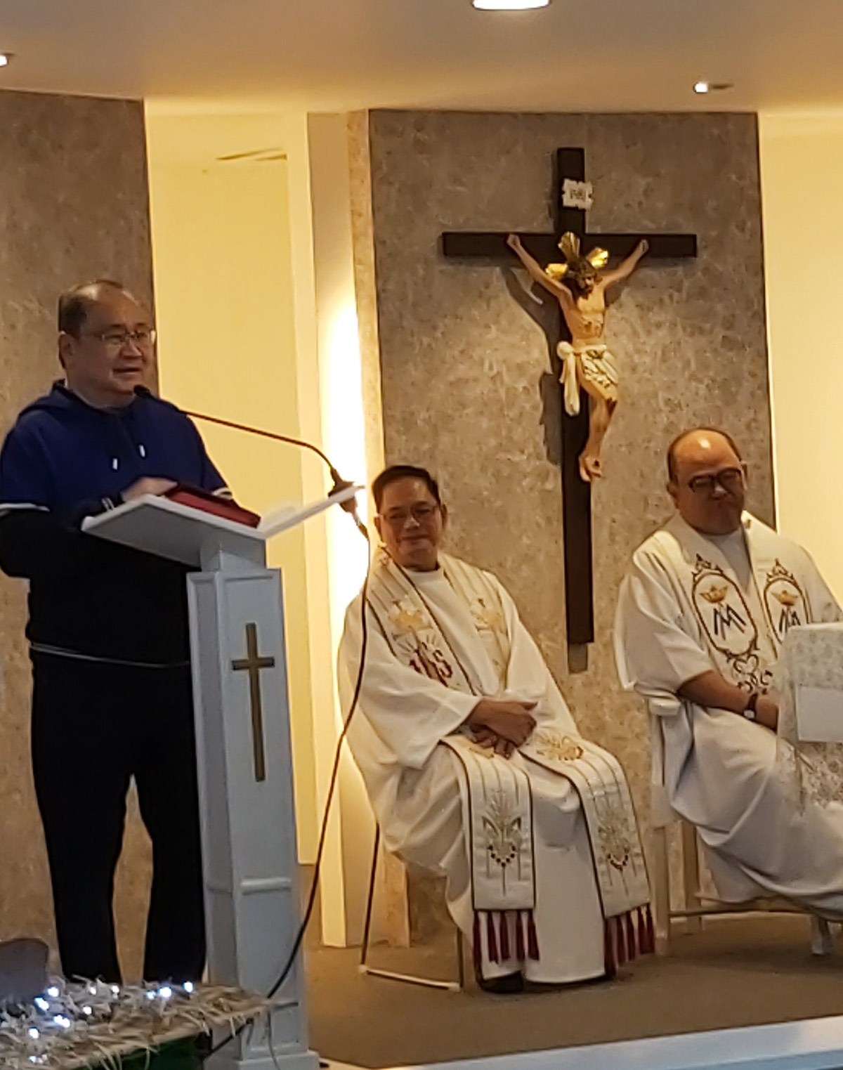 PLDT Chairman and CEO Manuel V. Pangilinan addresses the employees present during the thanksgiving Mass at MGO.