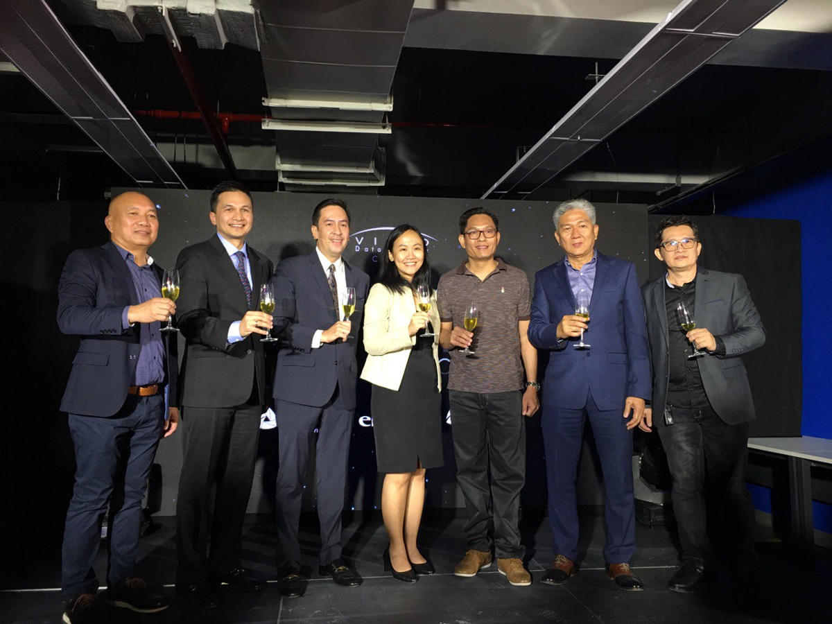 ePLDT Head of Data Center Business Operations Eugene Lucmayon, PLDT VP & Head of Disruptive Business Group Nico Alcoseba, ePLDT President & CEO and SVP & Head of PLDT and Smart Enterprise Business Groups Jovy Hernandez, Bases Conversion Development Authority Vice President,  Atty. Joanna Capones, DICT Assistant Secretary Alan Silor, Clarktel Preident and CEO Boy Castañeda, PLDT Clarktel COO Lito Mercado